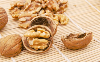 Quả óc chó tốt nhưng lạm dụng có thể gây hại