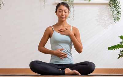 Ăn quá no...đã có yoga lo!