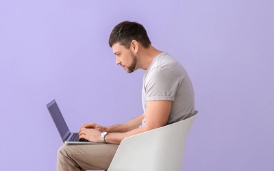 3 bài tập cho người hay ngồi gù lưng