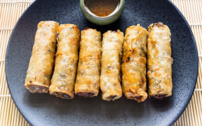 Những tác hại khi ăn quá nhiều nem rán ngày Tết?