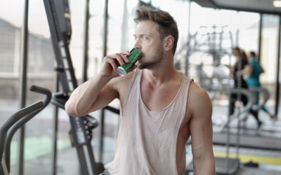 Có nên uống nước tăng lực trước khi tập luyện?