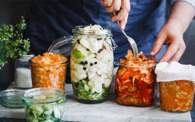 Người bị sỏi mật có ăn đồ chua được không?