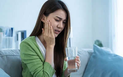 Giảm ê buốt răng với các mẹo từ thiên nhiên