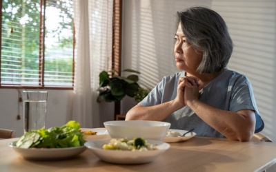 Người cao tuổi và những tín hiệu “cầu cứu” thầm lặng