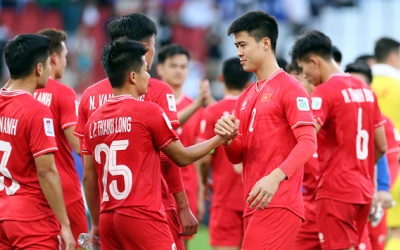 HLV Kim Sang-sik tiếp tục ngó lơ Tuấn Anh, Xuân Trường, Ngọc Hải