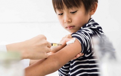 Việt Nam nhận thêm 500.000 liều vaccine để khống chế dịch sởi 