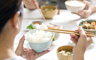 Ăn chậm nhai kỹ: Thói quen nhỏ, lợi ích lớn