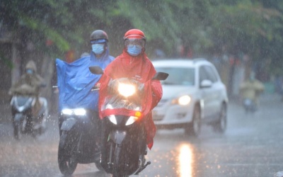 Mưa dông do không khí lạnh ảnh hưởng tới miền Trung