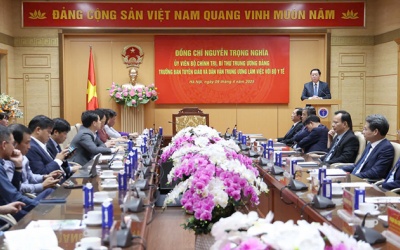 Củng cố niềm tin về những thành tựu ngành y tế Việt Nam