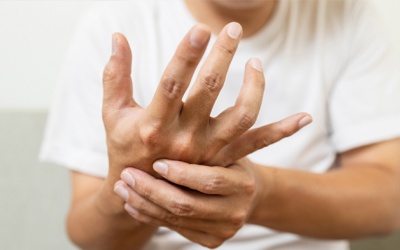 Run vô căn ở người trẻ tuổi có chữa được không?