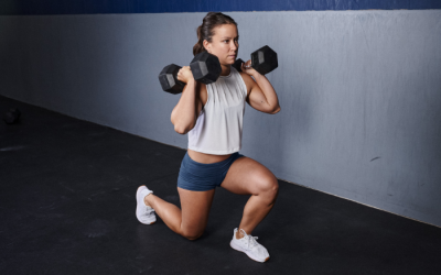 Khám phá sức mạnh của bài tập bước khuỵu gối ngược