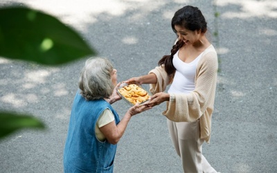 Tử vi thứ Hai (28/4/2025): Song Tử nên chú ý giúp đỡ mọi người xung quanh