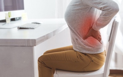 Đau lưng do ngồi nhiều hãy thử ngay 3 bài tập này