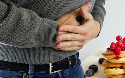 Vì sao sỏi mật 13mm kèm mỡ máu cao lại gây đầy hơi, khó tiêu?