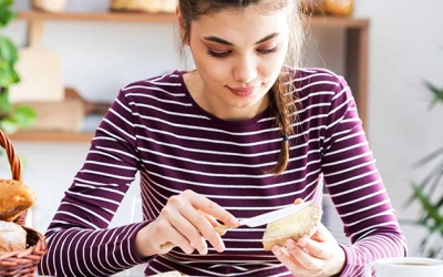 Vì sao cắt carbohydrate để giảm cân dễ phản tác dụng?