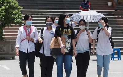 Hà Nội nắng nóng trong ngày đầu diễn ra kỳ thi tuyển sinh lớp 10