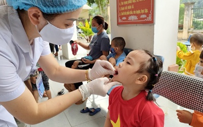 Bộ Y tế: Không sử dụng vitamin A liều cao trôi nổi ngoài thị trường