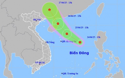 Áp thấp nhiệt đới xuất hiện trên Biển Đông