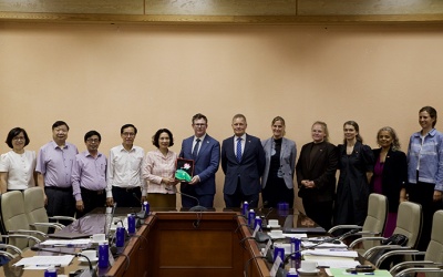 Đan Mạch hỗ trợ Việt Nam chuyển đổi hệ thống y tế khi tinh gọn bộ máy hành chính