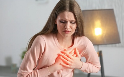 Đau thắt ngực nhẹ có nguy hiểm không?