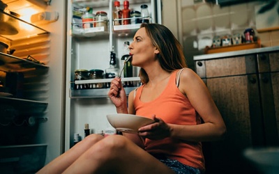 Ăn đêm giúp cơ thể trao đổi chất tốt hơn?