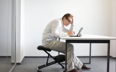 Ngồi càng nhiều, nguy cơ teo não càng cao ?