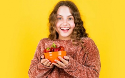 Chuyên gia dinh dưỡng: 5 loại trái cây giúp bạn trẻ lâu