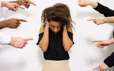 Bị chỉ trích nhiều có thể khiến một người mắc chứng rối loạn nhân cách tránh né?