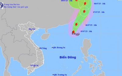 Tin mới về bão số 2 trên Biển Đông