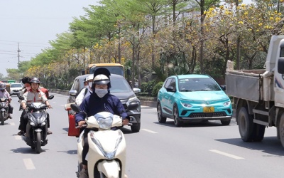 Nắng nóng trên cả nước, chiều tối mưa dông vài nơi