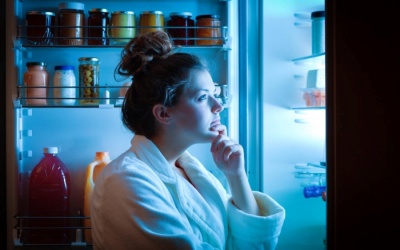 Gợi ý món ăn nhẹ ban đêm giúp bạn dễ ngủ, không lo tăng cân