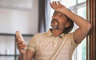 Cơn bốc hỏa ở nam giới: Nguyên nhân và cách kiểm soát thế nào? 