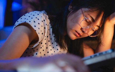 Mất ngủ, lo âu kéo dài cảnh báo thiếu hụt serotonin 