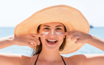 Kem chống nắng giúp ngăn ngừa lão hóa sớm như thế nào? 