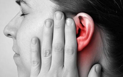 Cách xử trí khi có tiếng lùng bùng trong tai