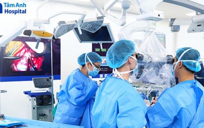 AI hỗ trợ bác sĩ phẫu thuật khối u não hiếm gặp