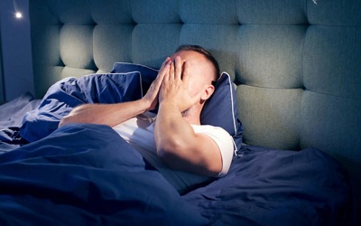 Làm sao để ngủ ngon khi cơ thể đau nhức?