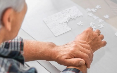  Gợi ý các giải pháp hỗ trợ giảm run tay chân không dùng thuốc