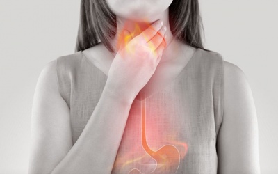 Bị trào ngược họng thanh quản phải làm sao?