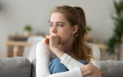 Cảm giác “tê liệt” sau một sự kiện bất ngờ là gì, ảnh hưởng thế nào tới tâm lý?