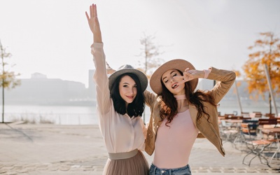 Tử vi thứ Năm (2/10/2025): Bạch Dương luôn có những người bạn tốt ở bên