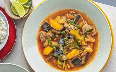 Món cà ri Thái cay nồng không dùng nước cốt dừa