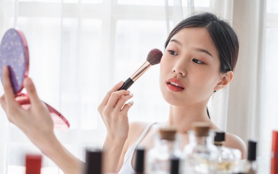 Bí quyết chăm sóc da giúp lớp trang điểm bền đẹp suốt ngày dài