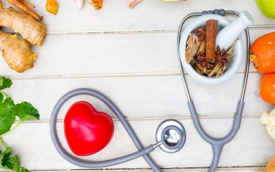 Bị hở van tim 3 lá 2/4 nên ăn uống, tập luyện thế nào?