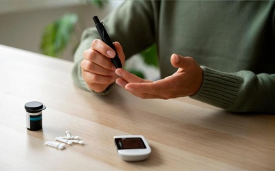 Tại sao đường huyết lúc 5 giờ sáng tăng cao và xử trí thế nào?