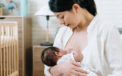 Mẹ sau sinh nên ăn gì để sữa nhanh về?