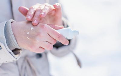 Cách chăm sóc làn da bị chàm eczema mùa Đông