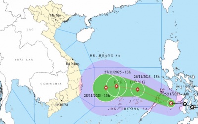 Bắc Bộ đón đợt không khí lạnh mới, bão số 15 sắp vào biển Đông