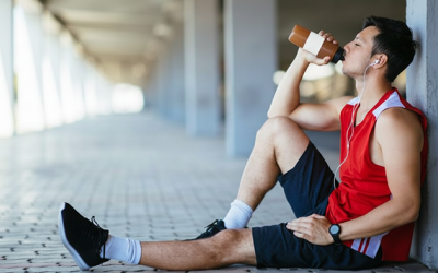 Lạm dụng thực phẩm bổ sung pre-workout khiến người trẻ thiếu ngủ trầm trọng