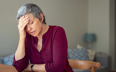 Biện pháp đẩy lùi cơn đau nửa đầu tuổi mãn kinh